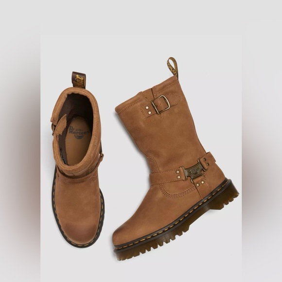 ▪️NIB Dr. Martens Anistone Hi Boots in Desert...